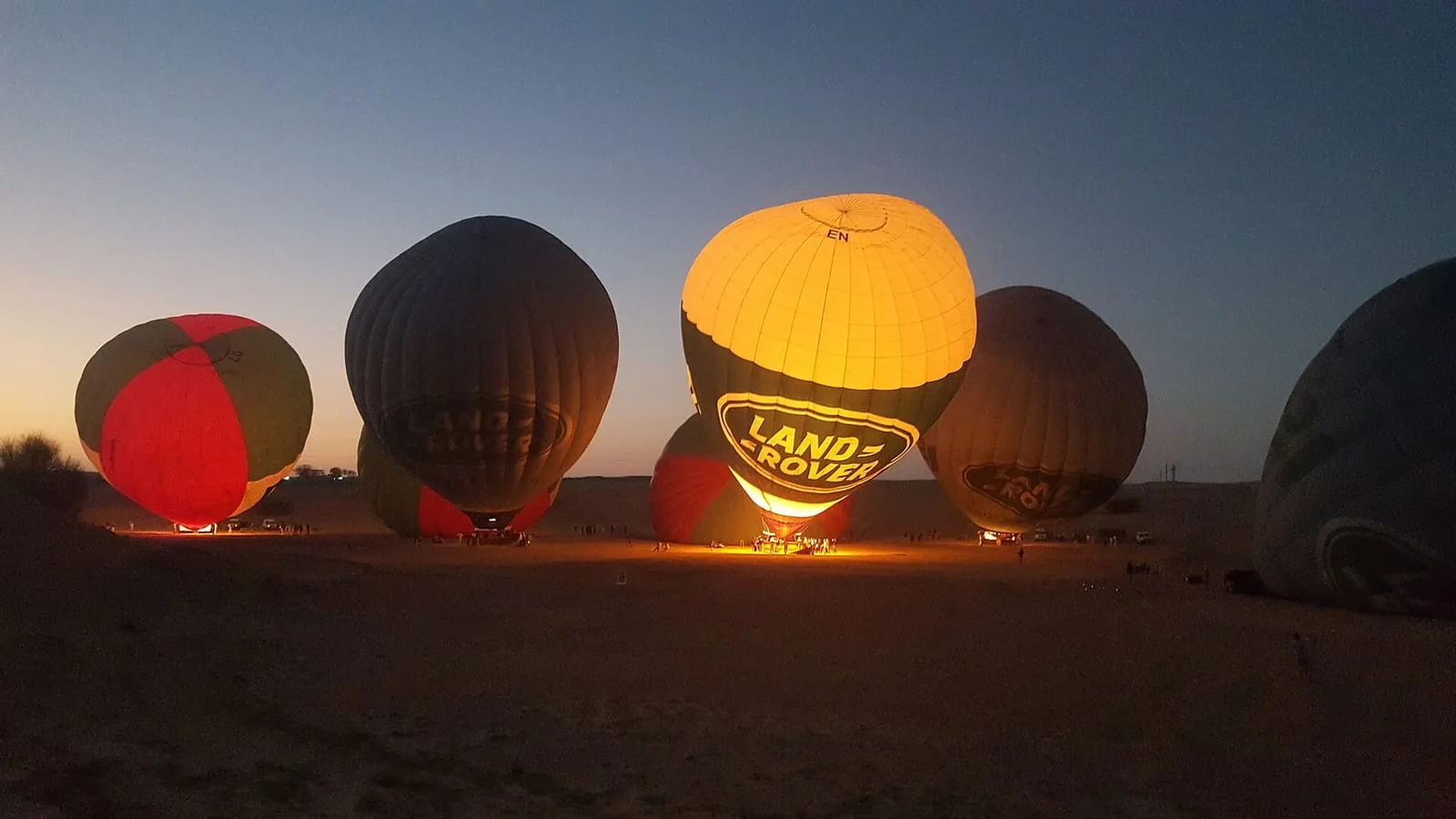 Hot Air Balloon Dubai: Sunrise Flight and Desert Breakfast